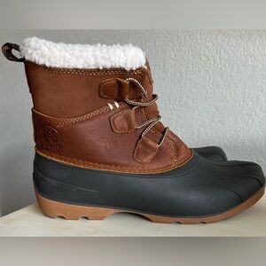 NWOT Sorel Kamik Simona mid boot. Womens size 7. Brown with shearling.